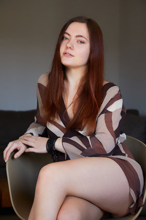 清纯女生尿口特写 界面截图